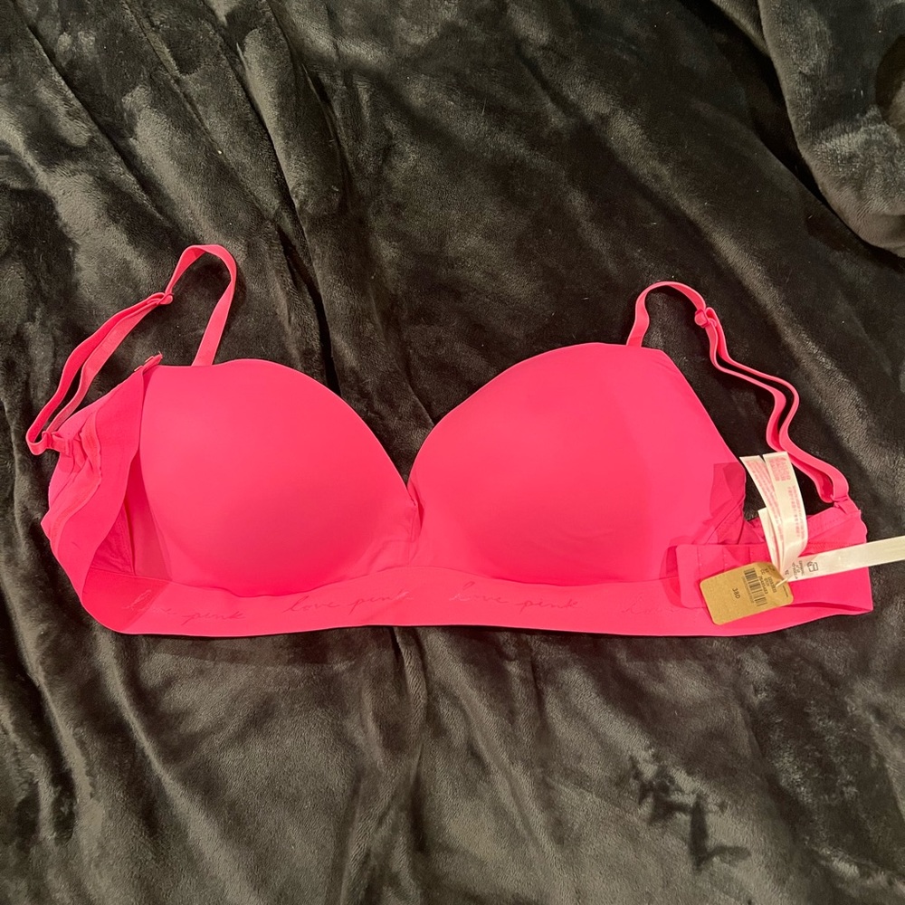 NWT Victoria’s Secret hot pink bra size 38D